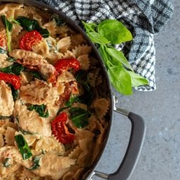 Vegan Creamy Chicken Pasta